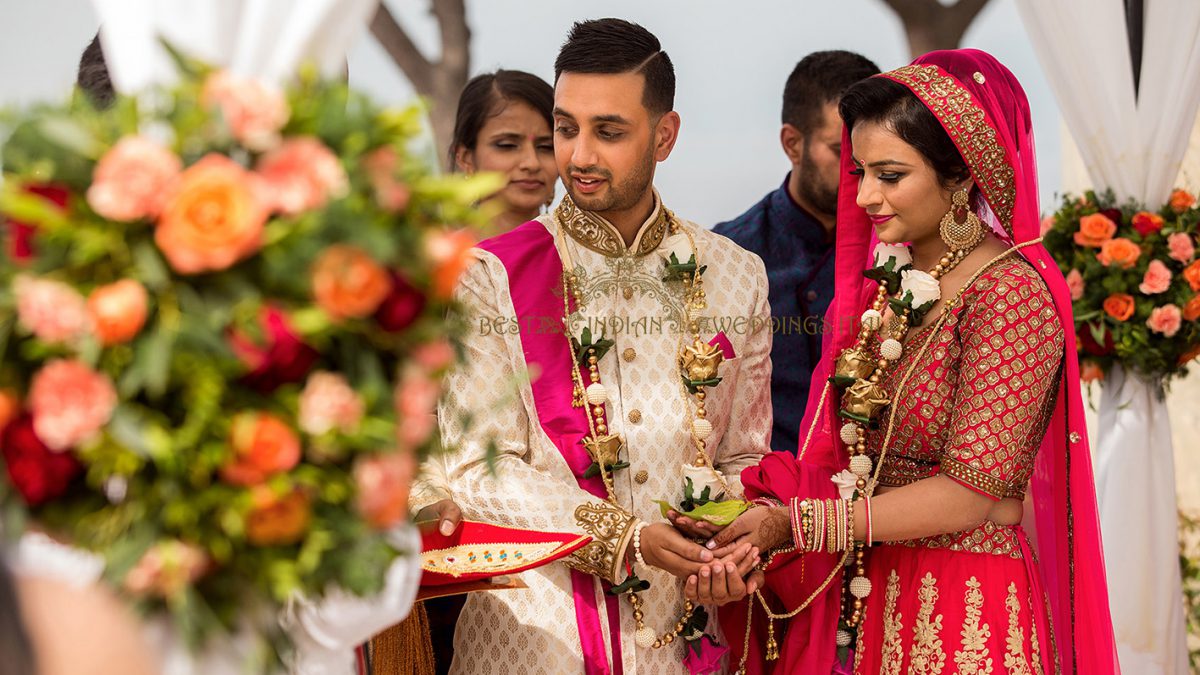 hand ritual hindu wedding in Italy