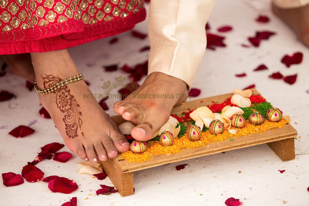 So17 1024x683 - Emotional Hindu Wedding in Sorrento