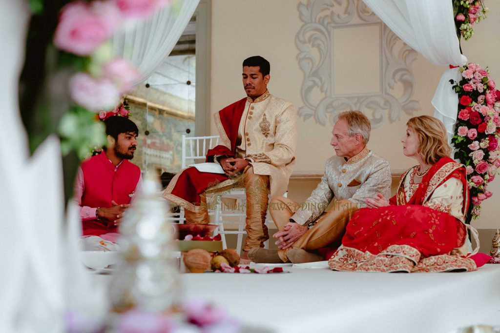 hindu wedding in italy 17 1024x683 - Intimate indoor Hindu wedding in Florence