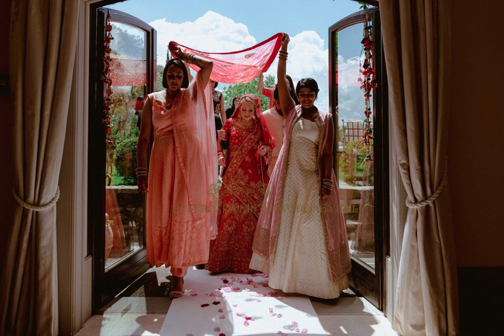 hindu wedding in italy 20 1024x683 - Intimate indoor Hindu wedding in Florence