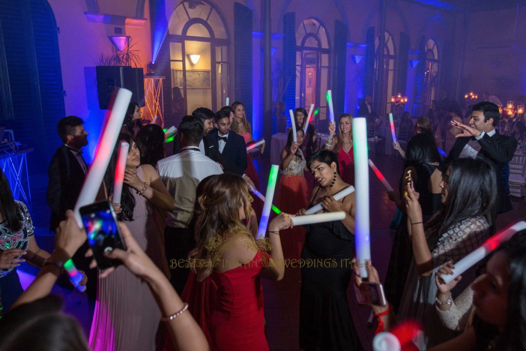 symbolic wedding in Italy 22 1024x683 - Symbolic white dress wedding ceremony in Tuscany