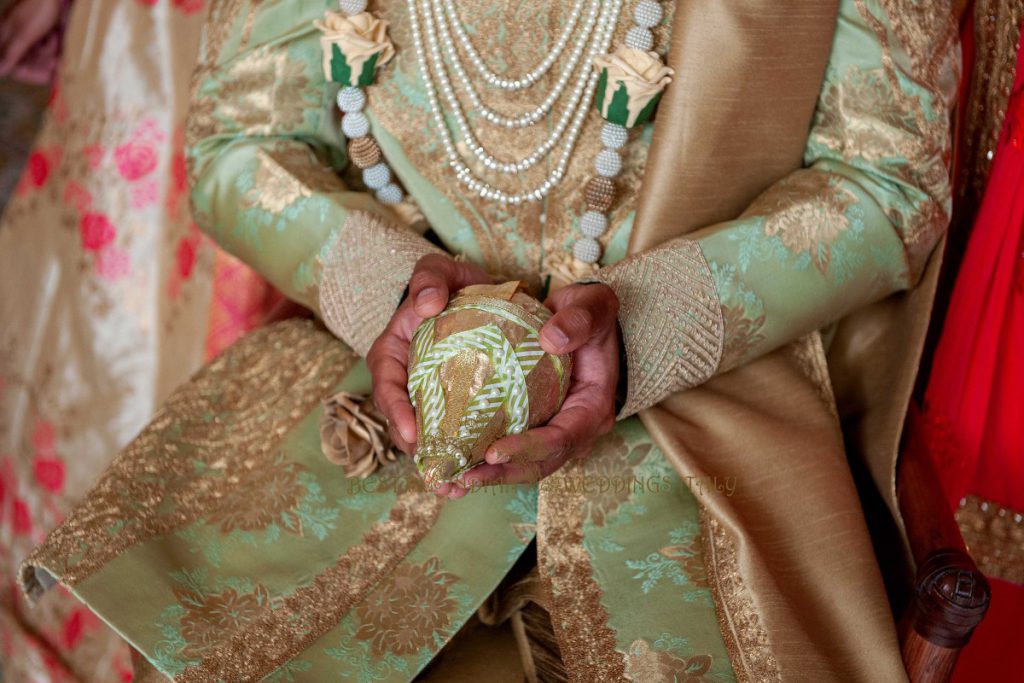 hindu wedding in Italy 06 1024x683 - Romantic Indian beach wedding in Paestum, Italy