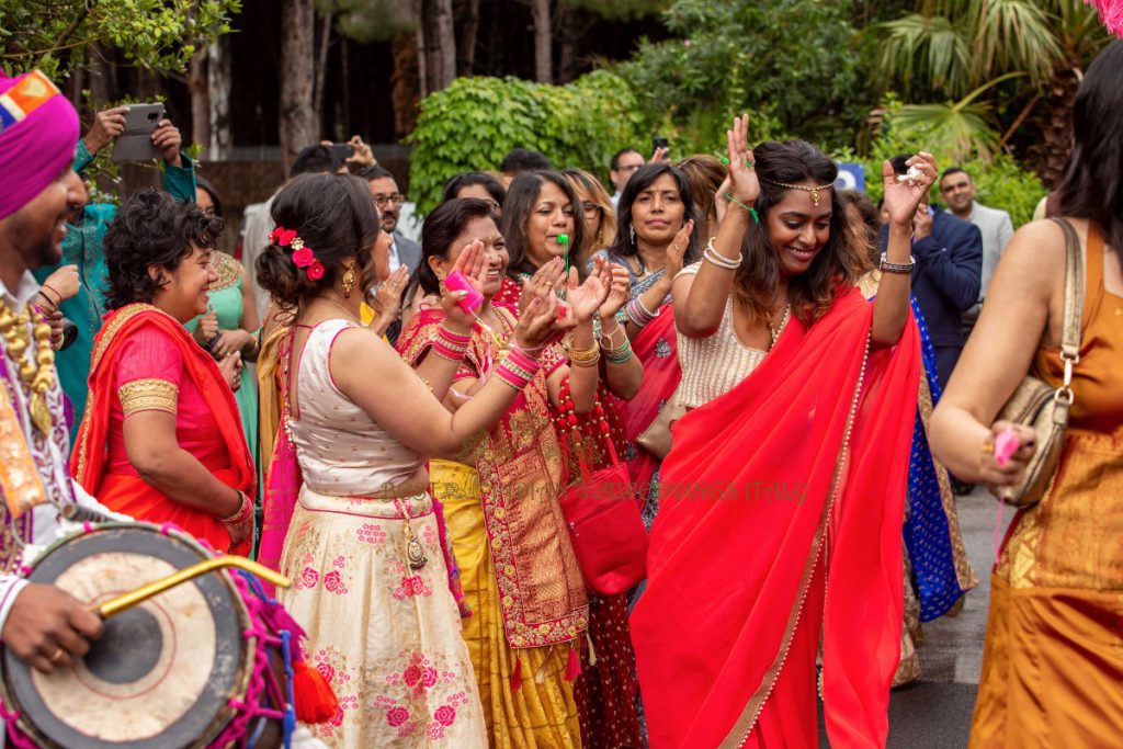 hindu wedding in Italy 10 1024x683 - Romantic Indian beach wedding in Paestum, Italy