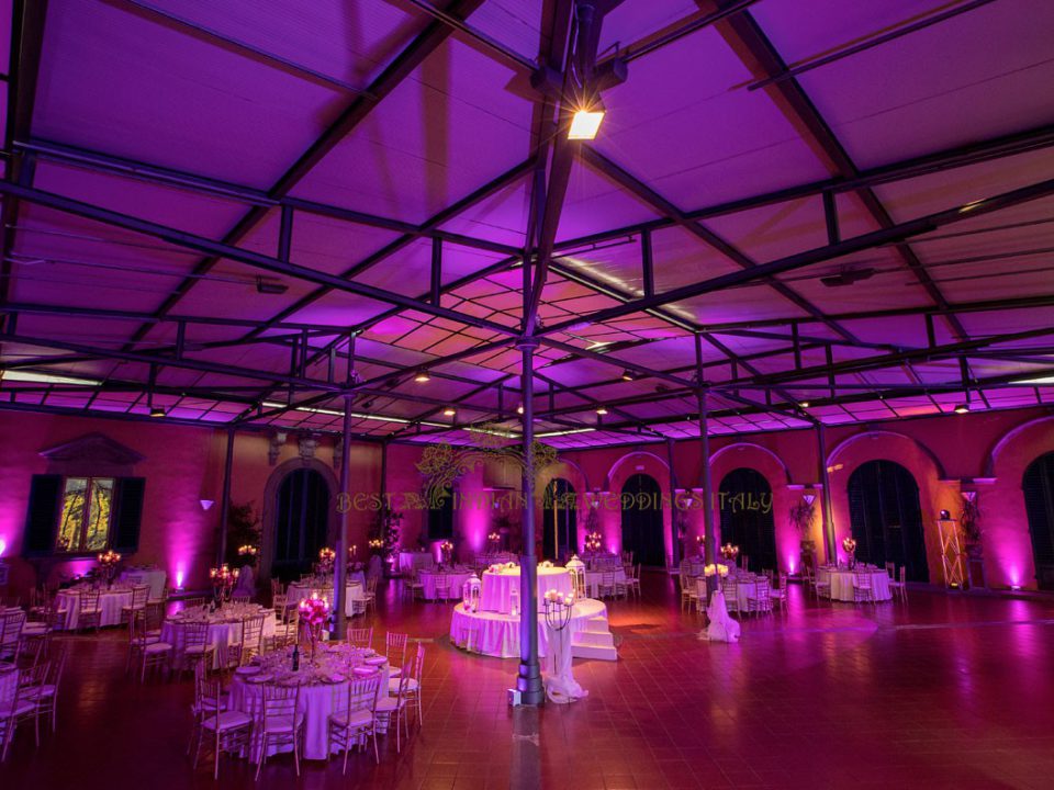 light decor for hall indian wedding in italy 960x720 - Light decor