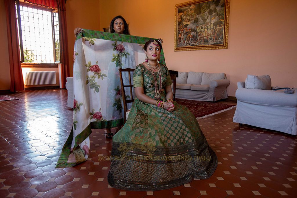 hindu wedding in Tuscany 02 1024x683 - Intimate Hindu wedding in Italy in white and green