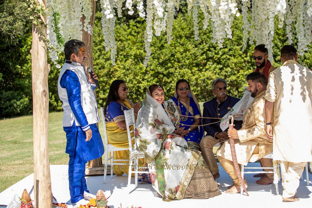 hindu wedding in Tuscany 16 1024x683 - Intimate Hindu wedding in Italy in white and green