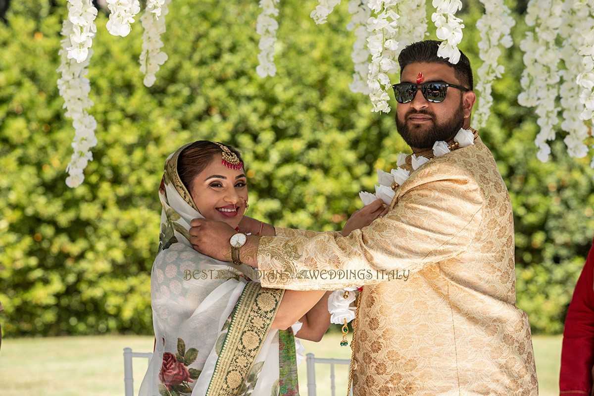 hindu wedding in Tuscany 26 - Intimate indoor Hindu wedding in Florence