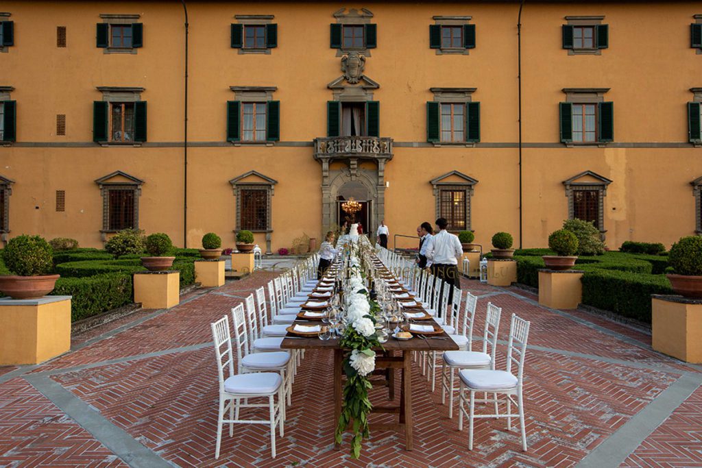 wedding reception villa italy 1024x683 - Romantic sunset civil wedding ceremony in Tuscany