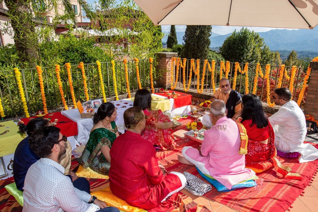 hindu prewedding ceremony tuscany 1024x683 - Pre-wedding Hindu functions in Tuscany, Italy