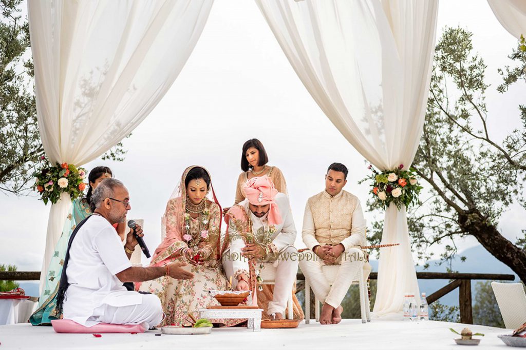 hindu wedding in Italy ceremony 1 1024x683 - High level Hindu wedding in Tuscany