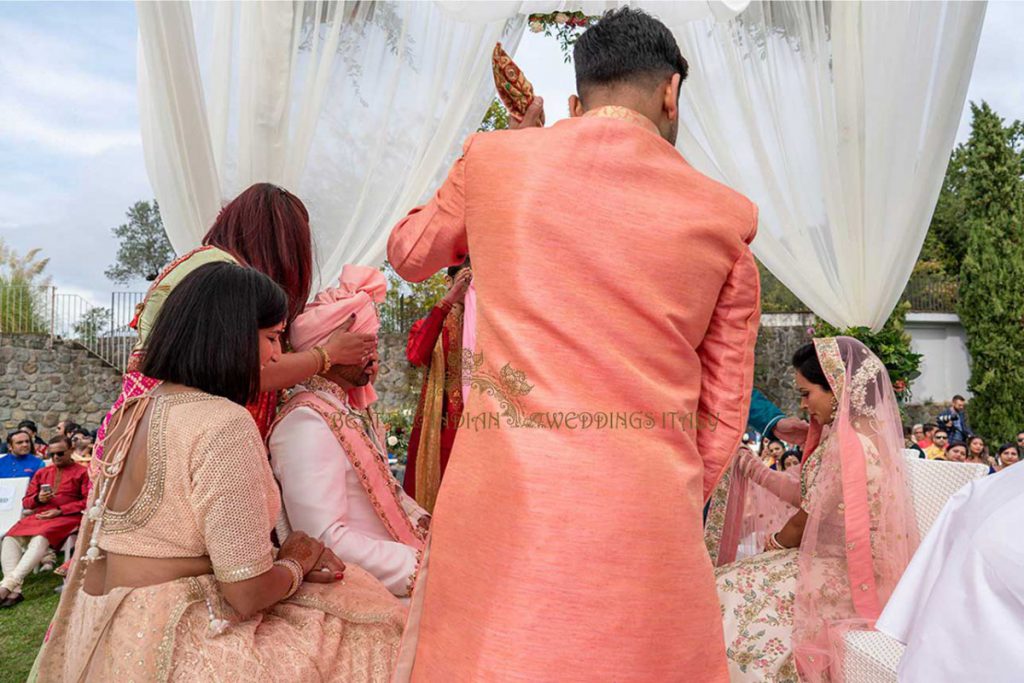 hindu wedding in Italy ceremony beginning 1 1024x683 - High level Hindu wedding in Tuscany