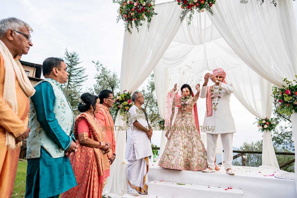 hindu wedding in italy holy ceremony 1024x683 - High level Hindu wedding in Tuscany