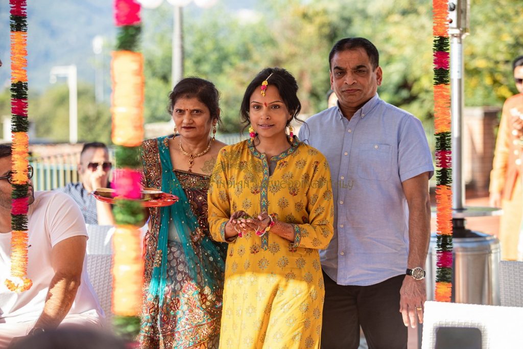 indian wedding puja italy 1024x683 - Pre-wedding Hindu functions in Tuscany, Italy