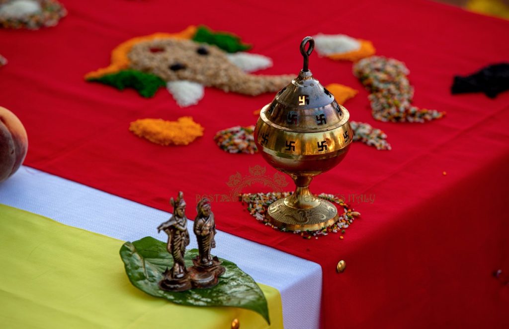 puja setup in italy 1024x663 - Pre-wedding Hindu functions in Tuscany, Italy