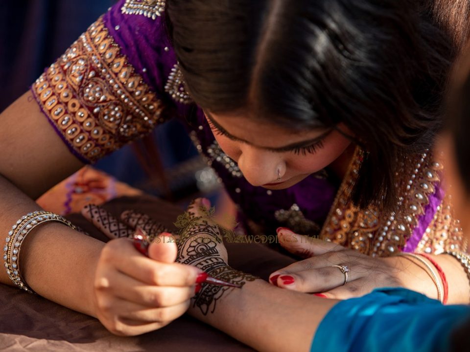 mehndi artist italy 960x720 - Mehndi artists in Italy