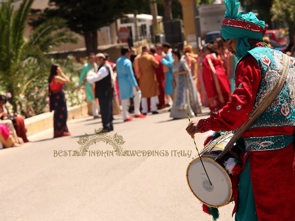 traditional dhol drummers for weddings italy 960x720 - Dhol drummers