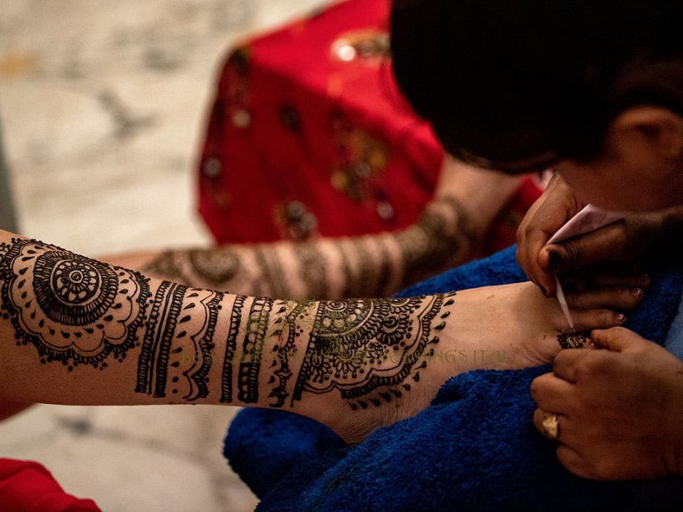 mehendi in italy 960x720 - Mehndi artists in Italy