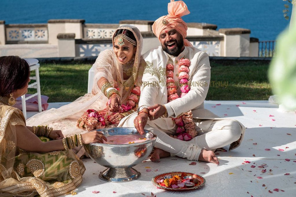 indian wedding games with italian sea as backdrop 1024x681 - Breathtaking seaview wedding in Sorrento