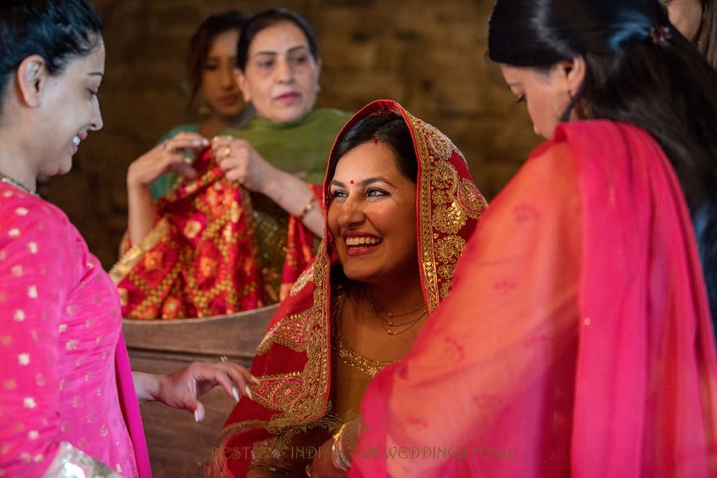 chunni sikh ceremony italy 1024x683 - Traditional Sikh pre-wedding events in Italy