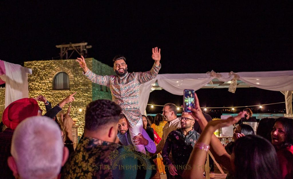 indian guests having fun in italy 1024x626 - Traditional Sikh pre-wedding events in Italy