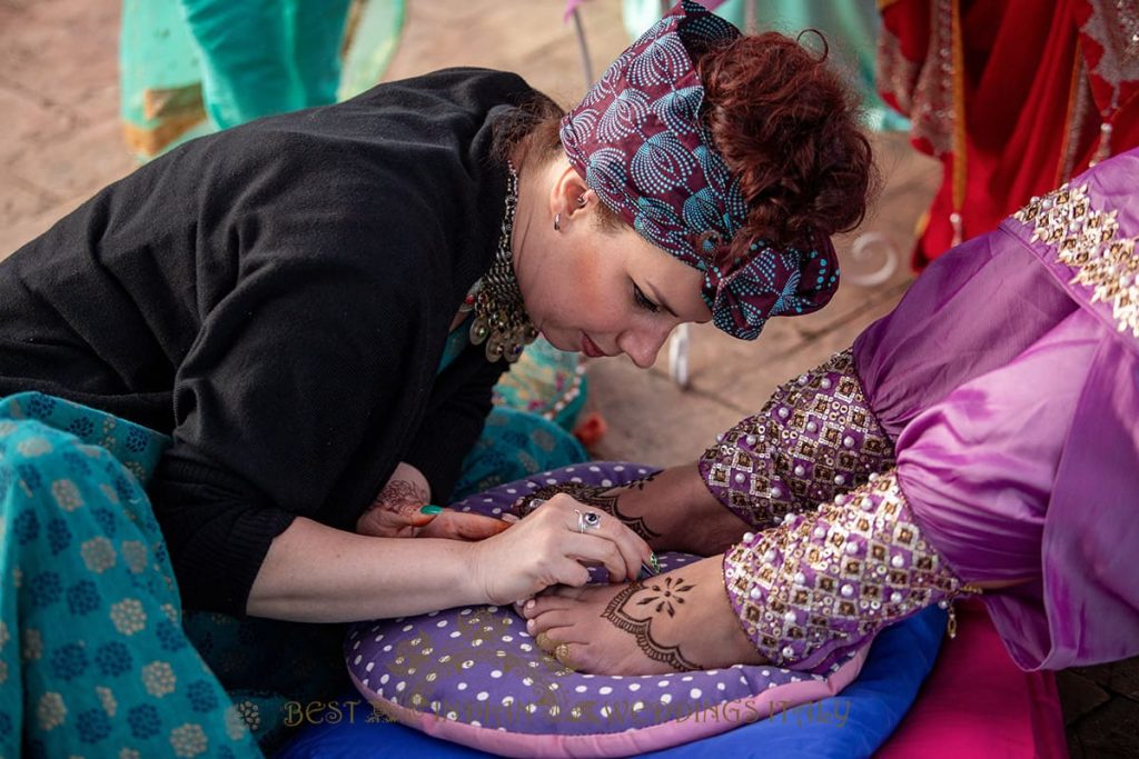 mehndi artist italy 1024x683 - Traditional Sikh pre-wedding events in Italy