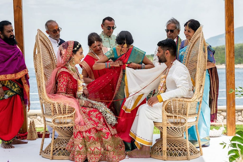 hindu wedding ceremony on the seaside in italy 1024x683 - Tamil and Gujarati Hindu wedding on the Amalfi coast