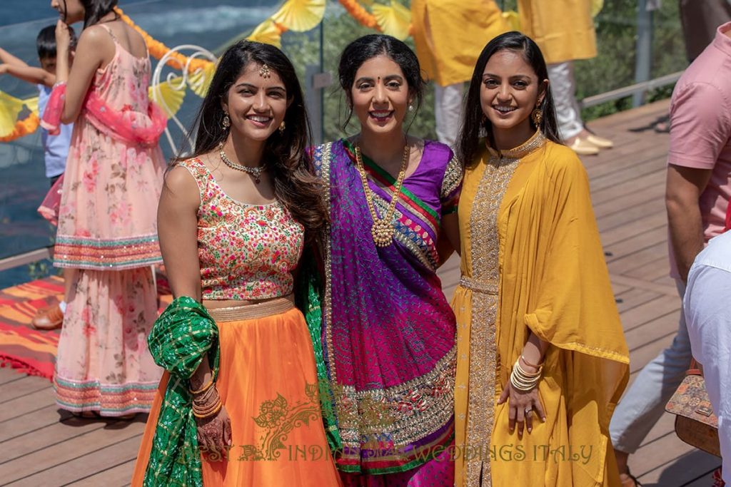 indian girls with traditional outfits 1024x683 - Hindu pre-wedding events on the Sorrento coast