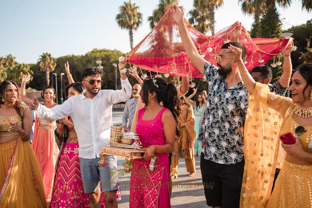 mayian for sikh bride on the sea 1024x683 - Mystical Sikh wedding in the woods of the Amalfi coast