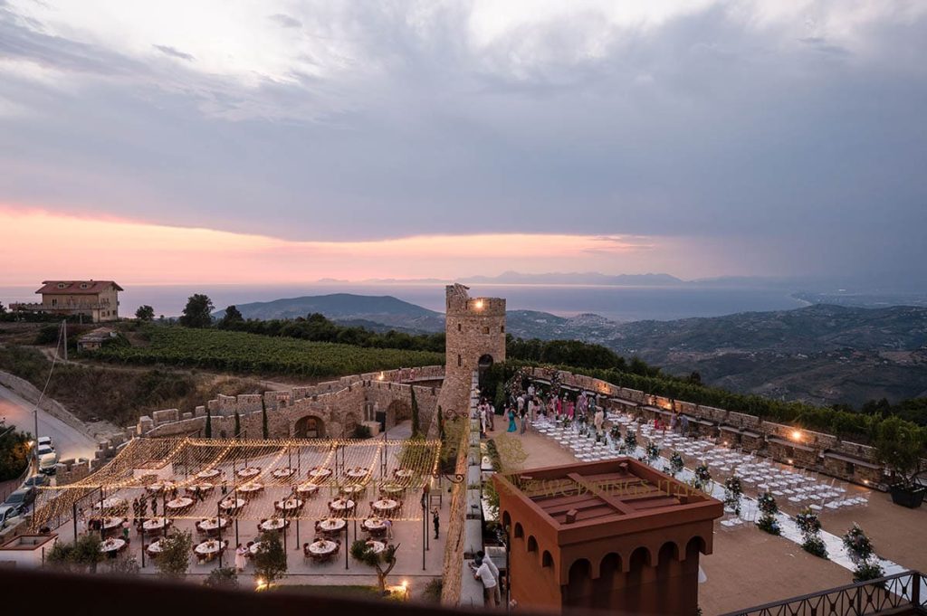 indian wedding in italian castle 1024x681 - Fairy tale symbolic wedding in an Italian castle overlooking the sea