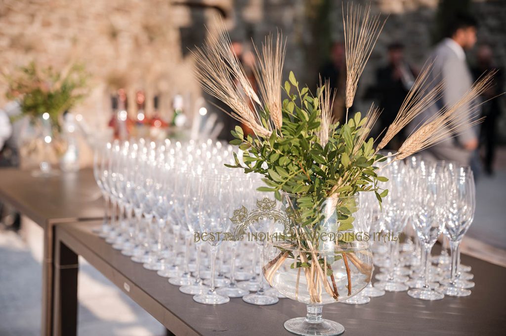 prosecco toast italian aperitivo 1024x681 - Fairy tale symbolic wedding in an Italian castle overlooking the sea