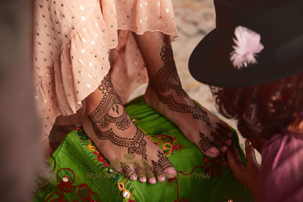 feet henna mehndi design 1024x683 - Fusion Marathi Hindu wedding in a panoramic Villa in Tuscany