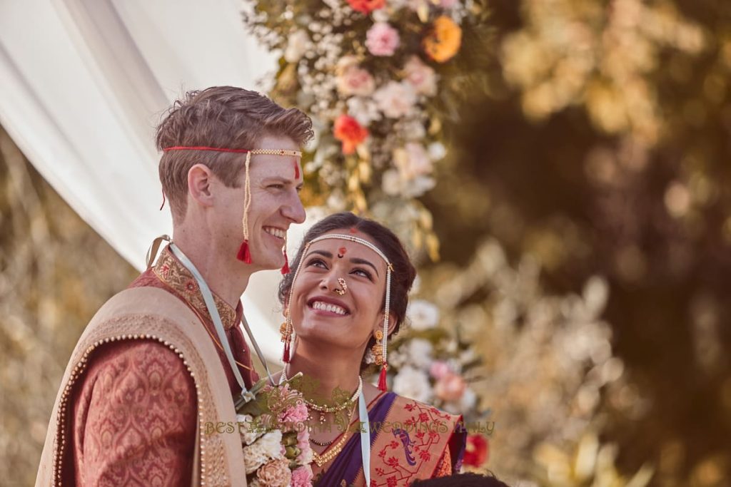 happy indian couple italy 1 1024x683 - Fusion Marathi Hindu wedding in a panoramic Villa in Tuscany