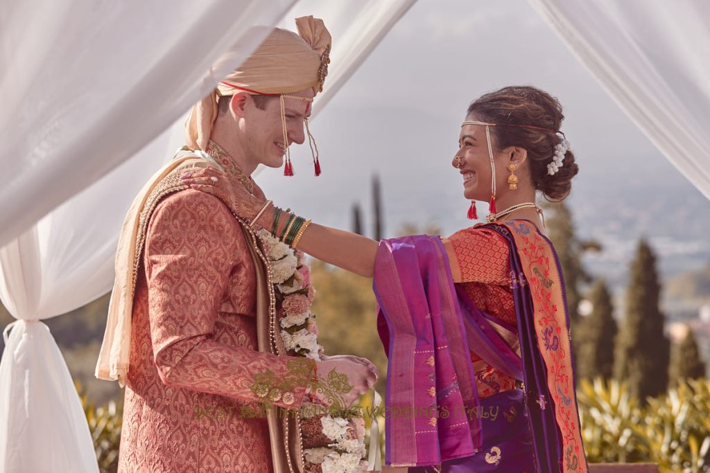 wedding garlands italy 1024x683 - Fusion Marathi Hindu wedding in a panoramic Villa in Tuscany