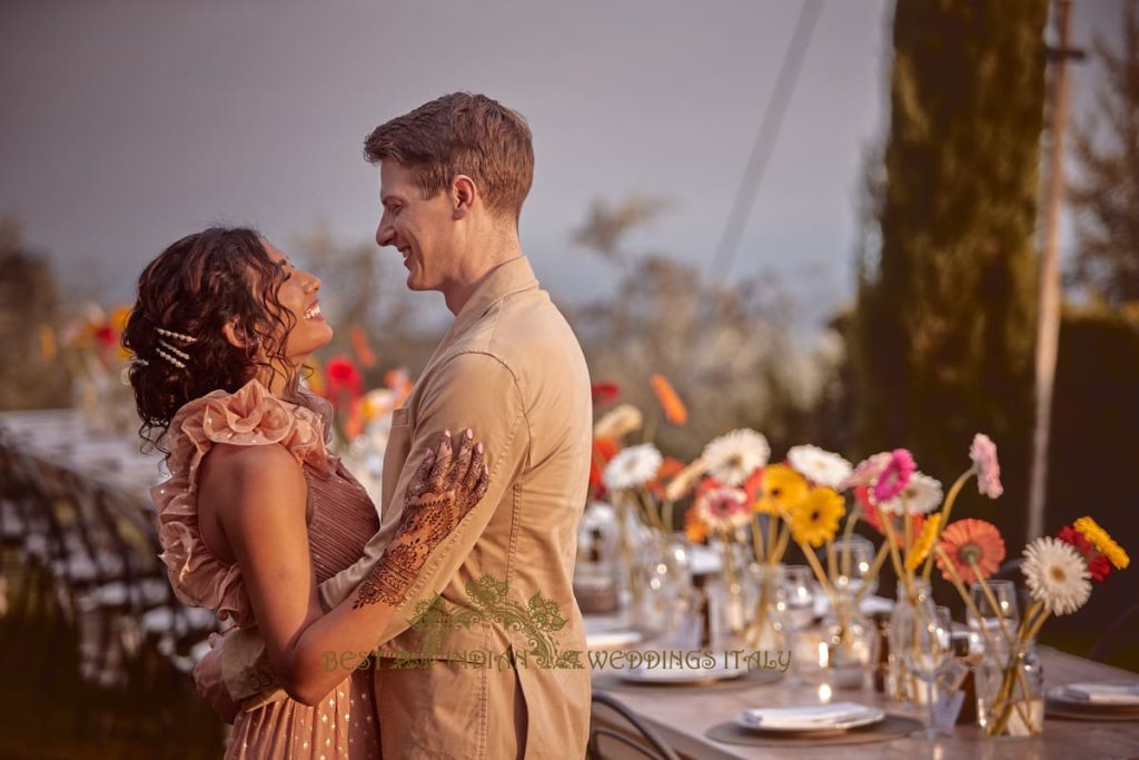 welcome party tuscany 1024x683 - Fusion Marathi Hindu wedding in a panoramic Villa in Tuscany