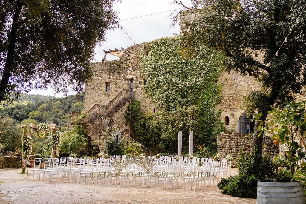 civil wedding ceremony castle italy 1024x683 - Romantic legal wedding in a beautiful castle in Italy