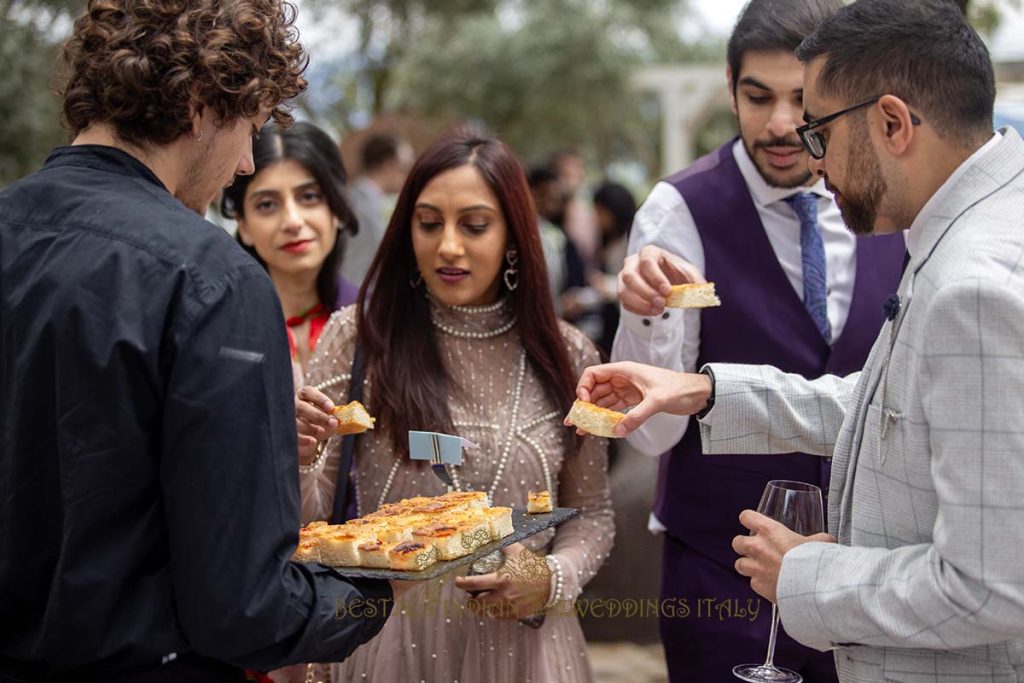 finger food indian wedding italy 1024x683 - Romantic legal wedding in a beautiful castle in Italy