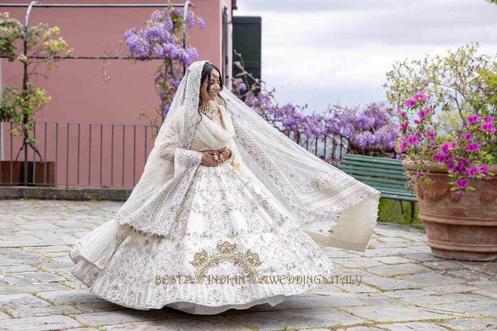 indian bridal lehenga italy 1024x683 - Elegant Sikh wedding ceremony in the countryside of Italy