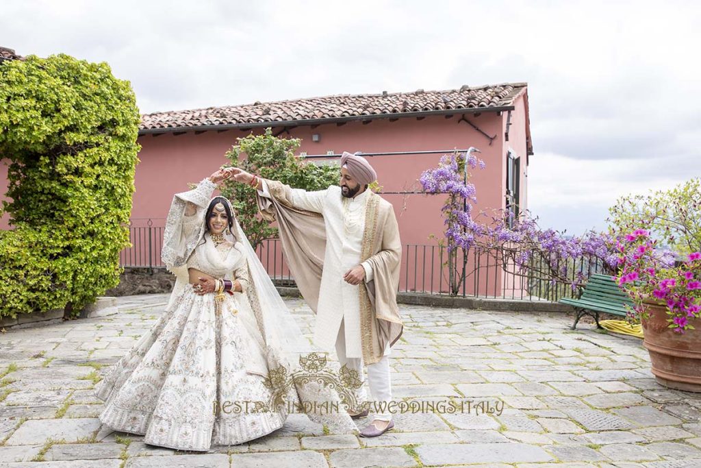 indian couple wedding photography 1024x683 - Elegant Sikh wedding ceremony in the countryside of Italy