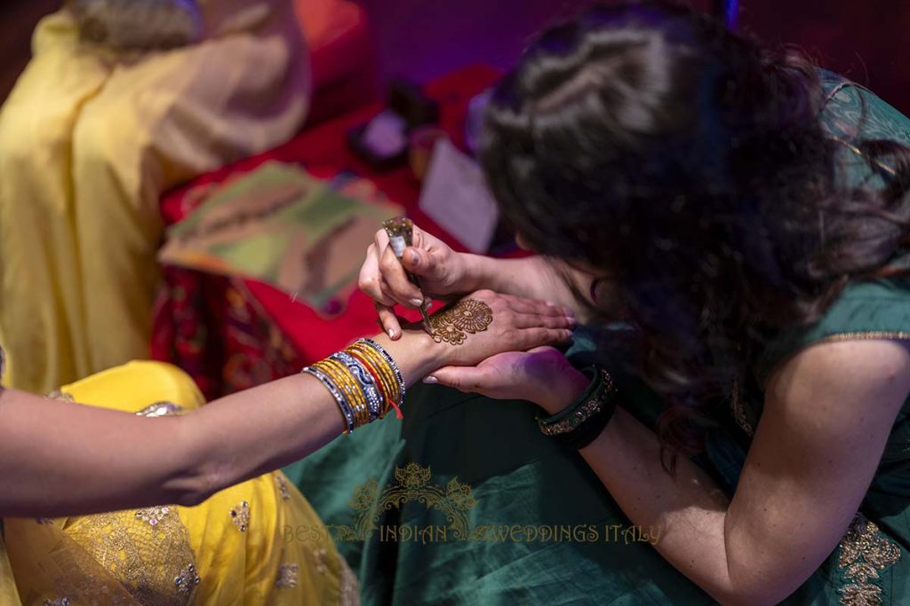 mehndi sikh pre wedding event 1024x683 - Sikh pre-wedding events in Italy with a wow-factor