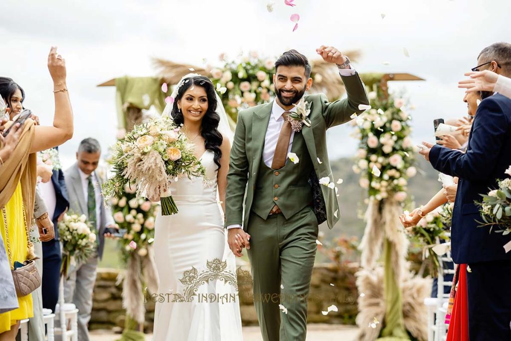 petals toss indian wedding italy 1024x683 - Romantic legal wedding in a beautiful castle in Italy