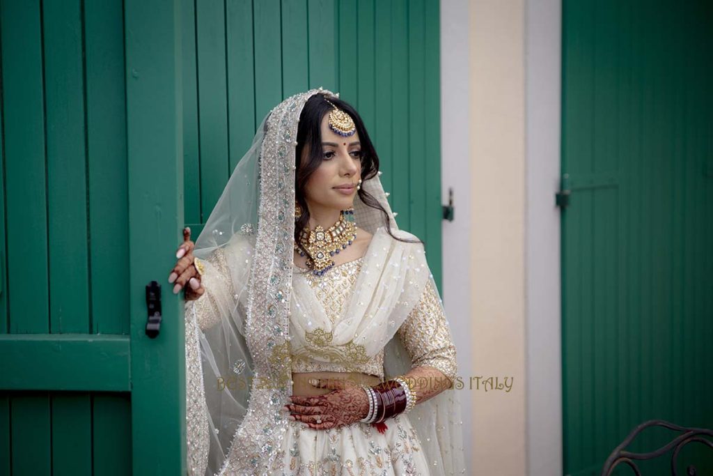 sikh bride getting ready italy 1024x683 - Elegant Sikh wedding ceremony in the countryside of Italy