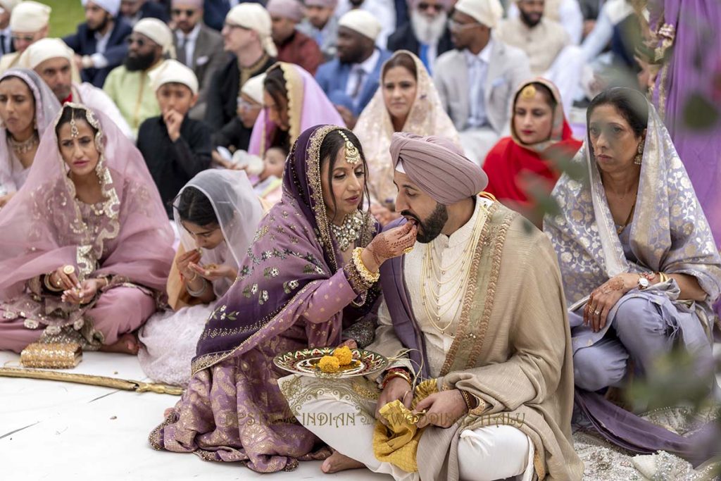 sikh wedding ritual 1024x683 - Elegant Sikh wedding ceremony in the countryside of Italy