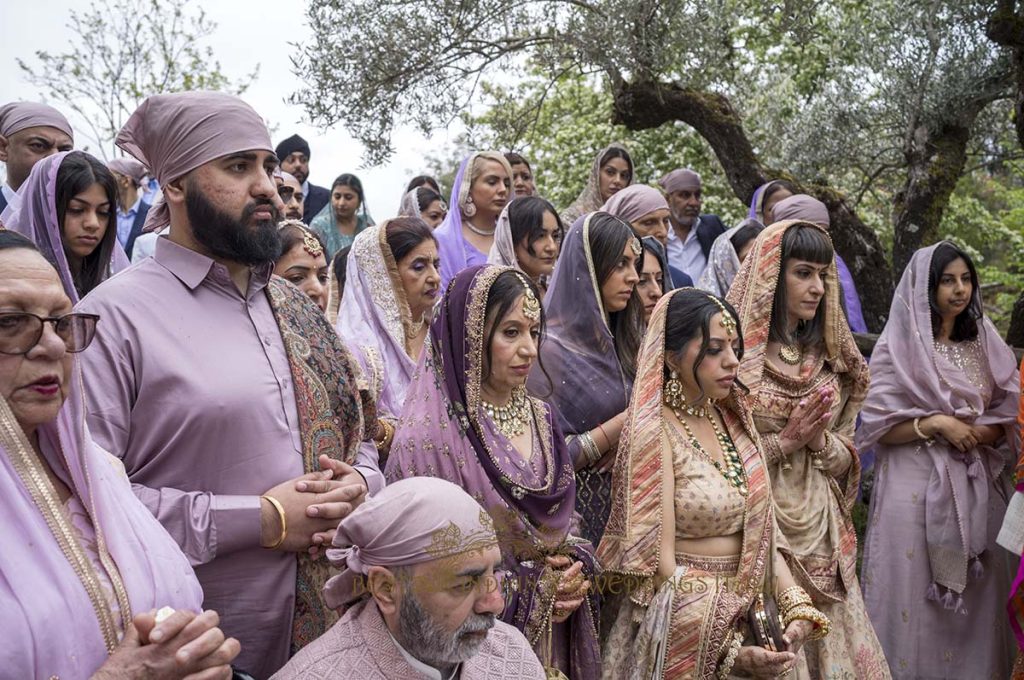 sikh wedding ritual tuscany 1 1024x680 - Elegant Sikh wedding ceremony in the countryside of Italy