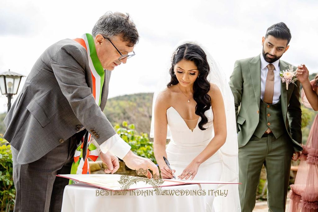 white wedding italy with legal value 1024x683 - Romantic legal wedding in a beautiful castle in Italy