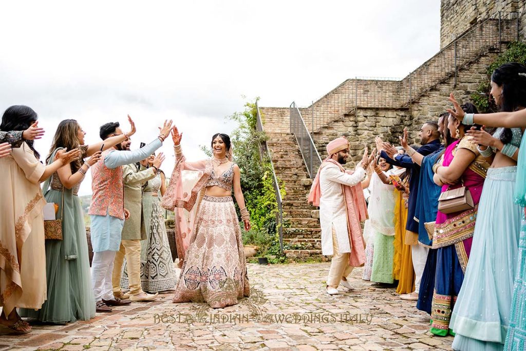 indian wedding italy vidaai 1024x683 - Beautyful Hindu wedding in Italy despite the bad weather