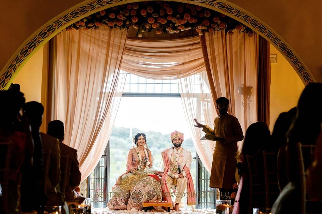 indoor hindu wedding setup 1024x683 - Beautyful Hindu wedding in Italy despite the bad weather