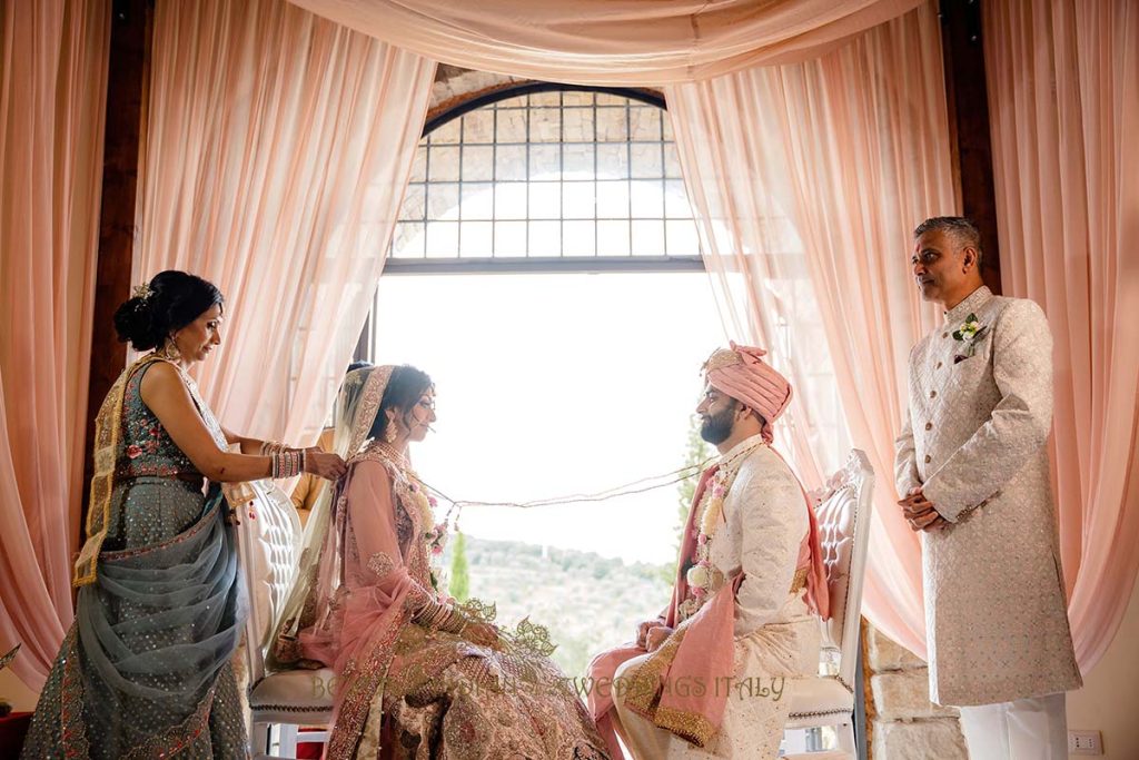 kanyadaan hindu wedding italy 1024x683 - Beautyful Hindu wedding in Italy despite the bad weather