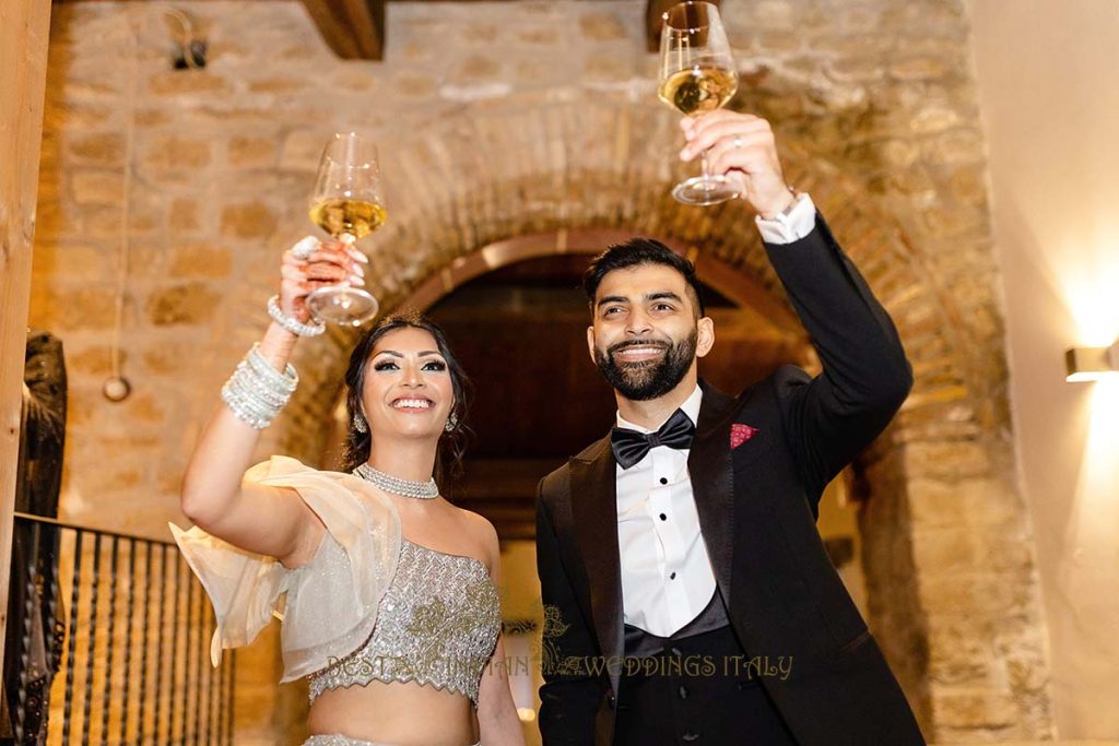 toast wedding reception italy 1024x683 - Beautyful Hindu wedding in Italy despite the bad weather