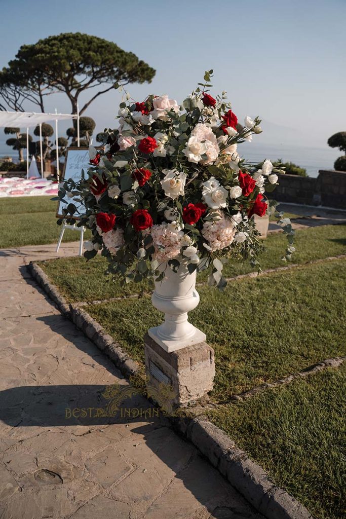 floral decoration indian wedding sorrento 683x1024 - Traditional Sikh wedding in a breathtaking seaview Villa in Italy