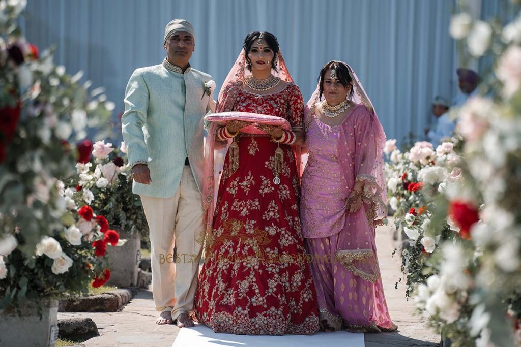 indian bride wedding italy 1024x683 - Traditional Sikh wedding in a breathtaking seaview Villa in Italy